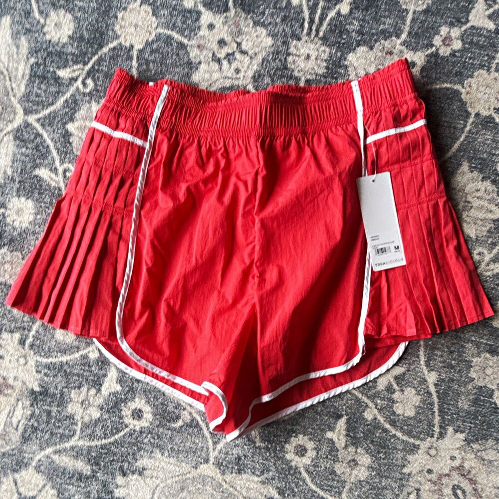 Yogalicious Women’s Radiant Courtside Chic Red White Trim Shorts M Tennis